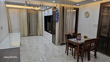 Bedroom in 3 BHK Builder Floor at Sector 10a – for Rent