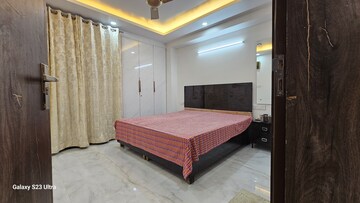 Bedroom in 3 BHK Builder Floor at Sector 10a – for Rent