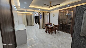 Living Room in 3 BHK Builder Floor at Sector 10a – for Rent