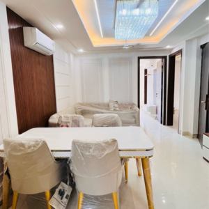 Team Area in 3 BHK Builder Floor at BPTP Green Oaks, Sector 70a – for Sale