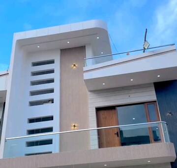 4 BHK Independent House For Sale in Anand Vihar