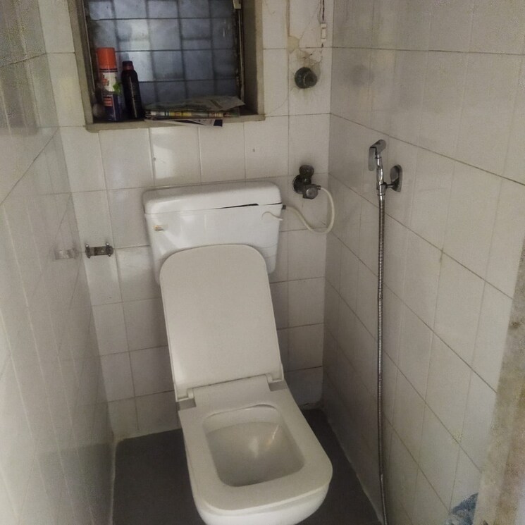 Bathroom, rahul-apartments 2 Bedroom 750 Sq.Ft. Apartment In Malad West Mumbai 8896456