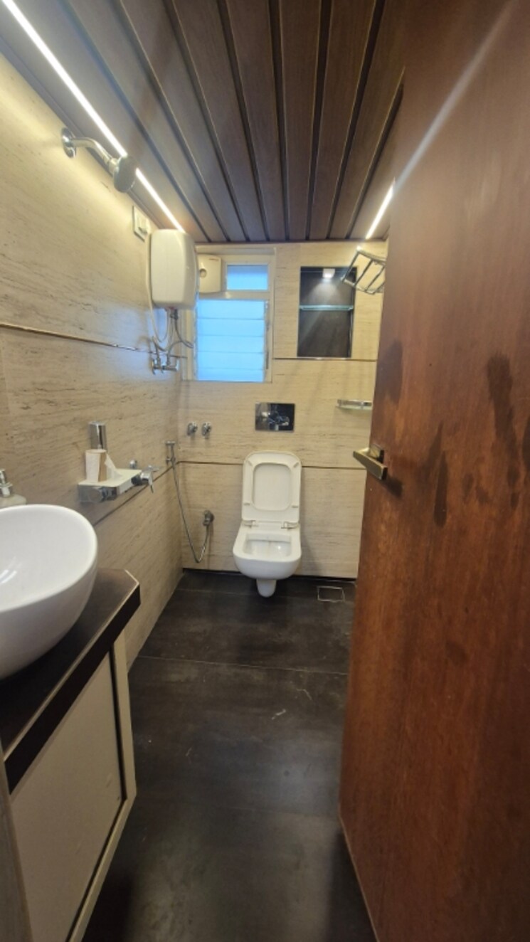 Bathroom, avon-majesty 2 Bedroom 700 Sq.Ft. Apartment In Borivali East Mumbai 8896475