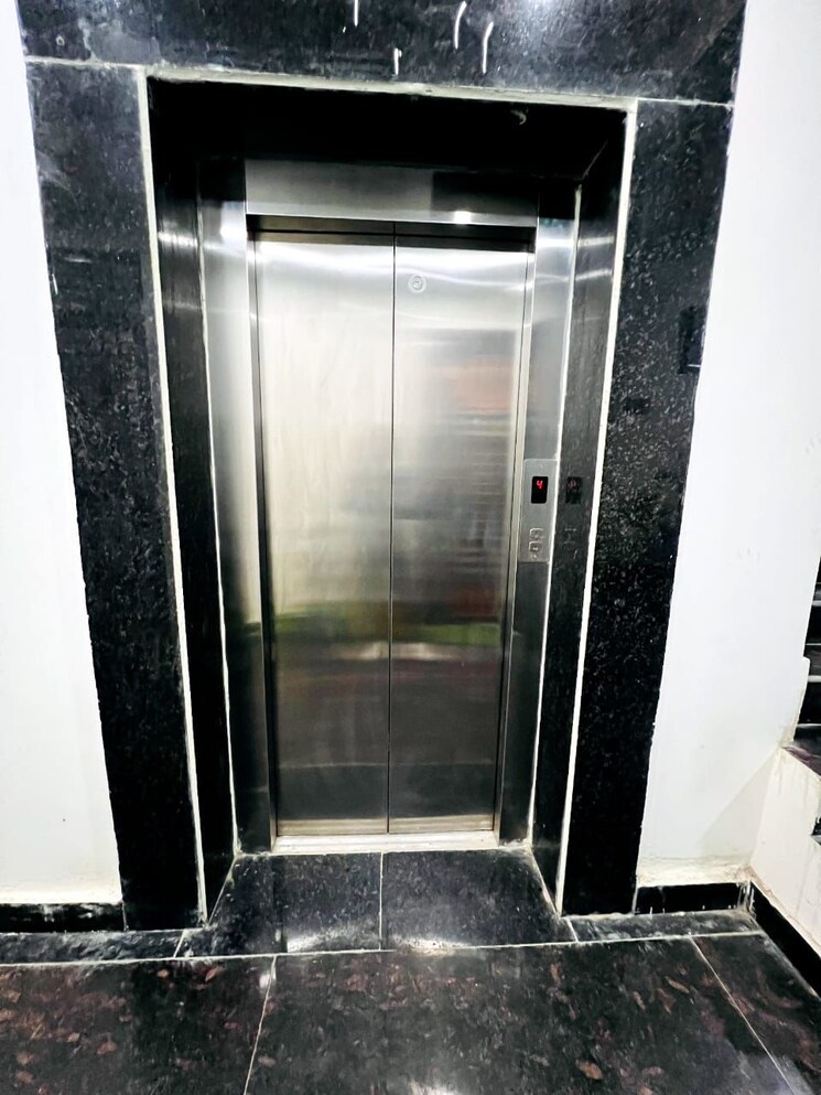 undefined, sector 2 greater noida 3.5 Bedroom 1650 Sq.Ft. Builder Floor In Sector 2 Greater Noida Greater Noida 8896485