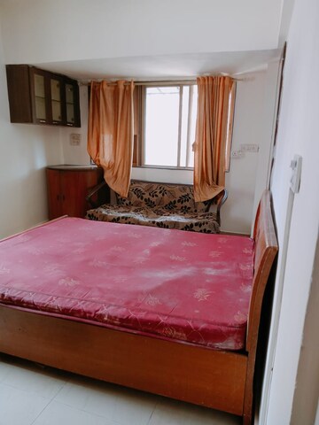 Bedroom in 2 BHK Apartment at RNA Regency Park, Kandivali West – for Rent