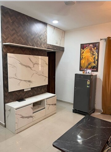 Furnished Amenities in 2 BHK Apartment at Panchsheel Greens II, Sector 16 Greater Noida – for Rent