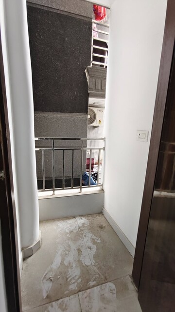 Balcony in 2 BHK Builder Floor at Govindpuri – for Rent