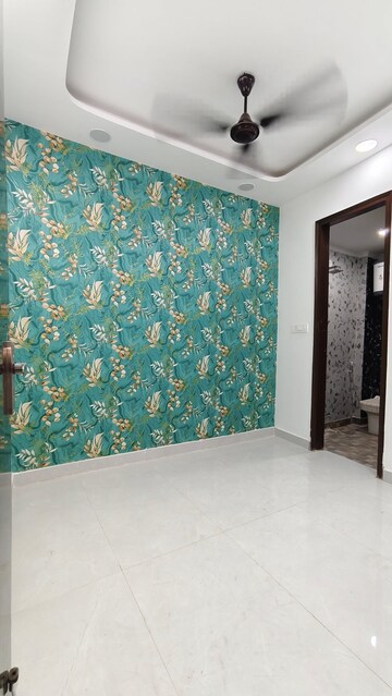 Room in 2 BHK Builder Floor at Govindpuri – for Rent