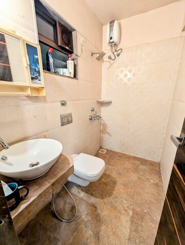 Bathroom in 1.5 BHK Apartment at Palacia Kingston, Thane West – for Sale
