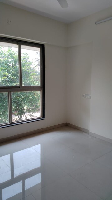 Room in 3 BHK Apartment at Subha heritage, Powai – for Rent