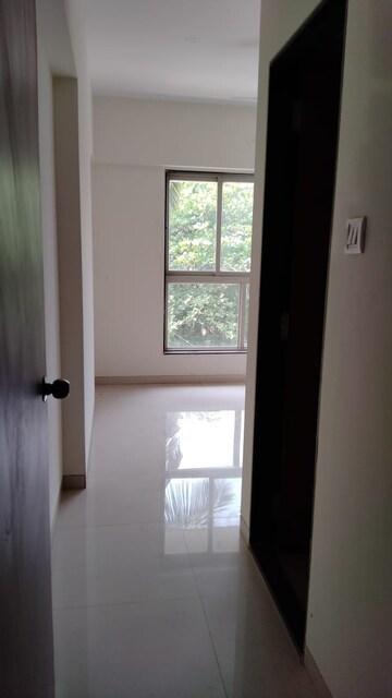 Room in 3 BHK Apartment at Subha heritage, Powai – for Rent