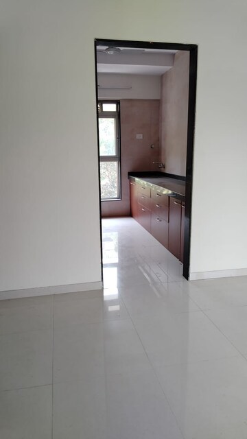 Room in 3 BHK Apartment at Subha heritage, Powai – for Rent