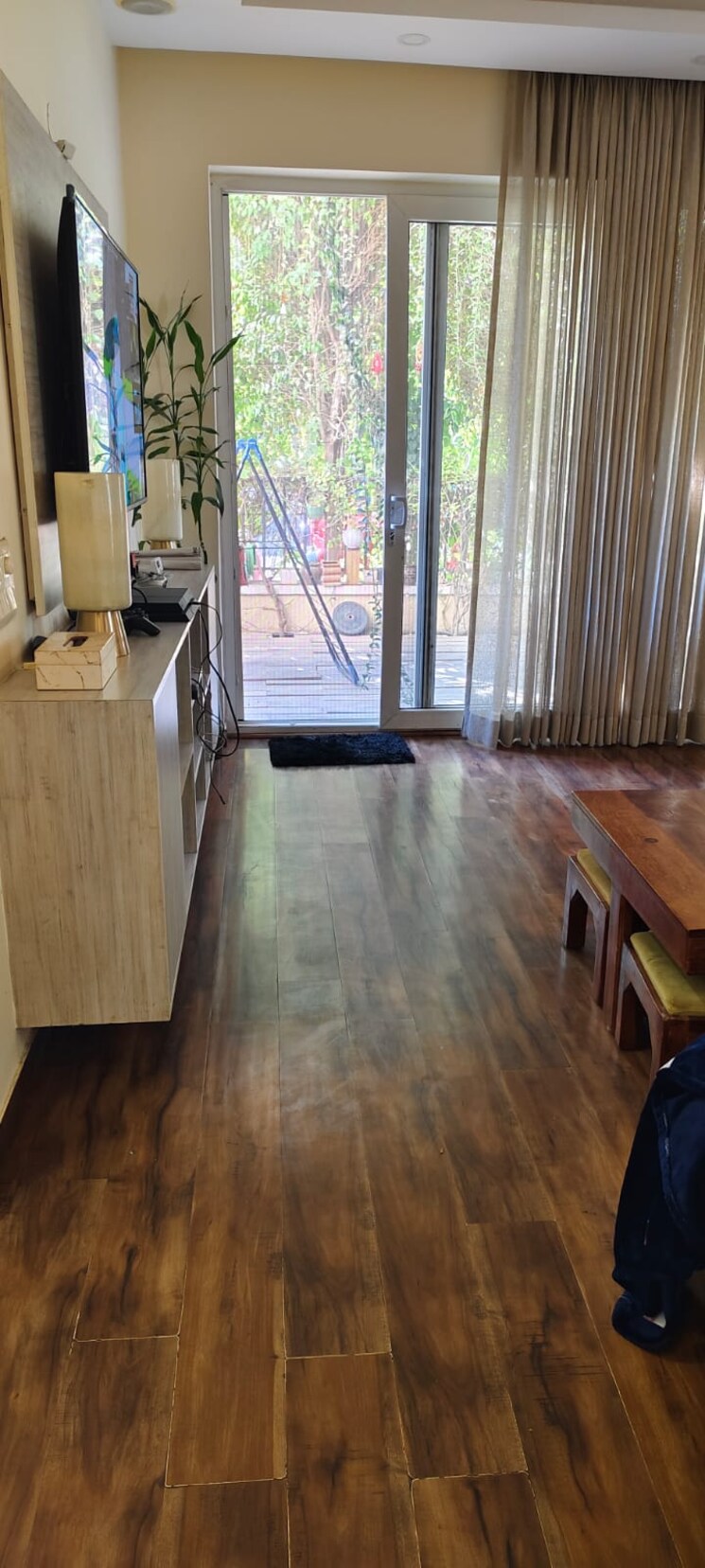 Living Room, emaar-mgf-emerald-hills 2 Bedroom 215 Sq.Yd. Apartment In Sector 65 Gurgaon 8896608