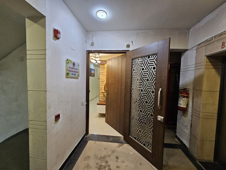 Bedroom, puri-pranayam 3 Bedroom 1857 Sq.Ft. Apartment In Sector 82 Faridabad 8896582