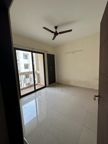 Room in 3 BHK Apartment at Shalimar Mannat, Faizabad Road – for Rent