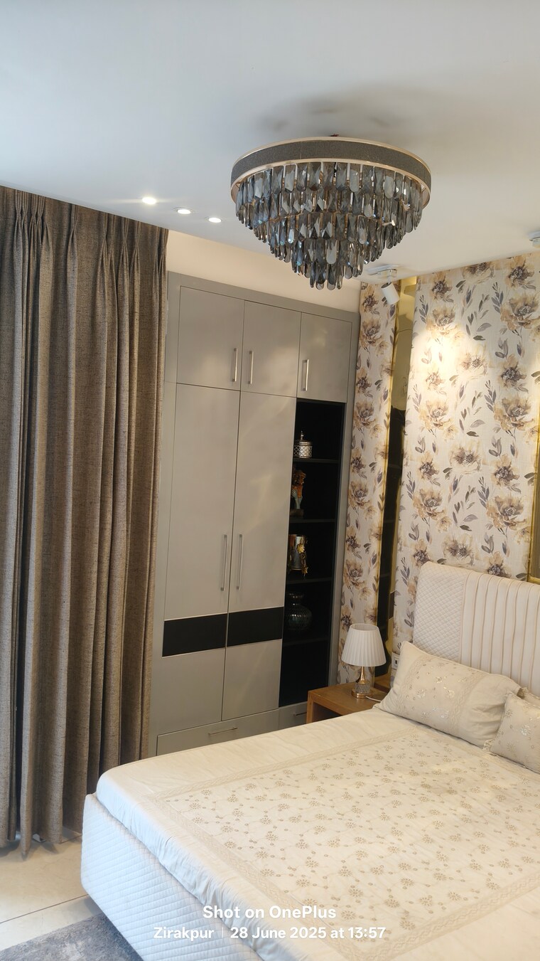 Bedroom, kishanpura 3 Bedroom 1885 Sq.Ft. Apartment In Kishanpura Zirakpur 8896648