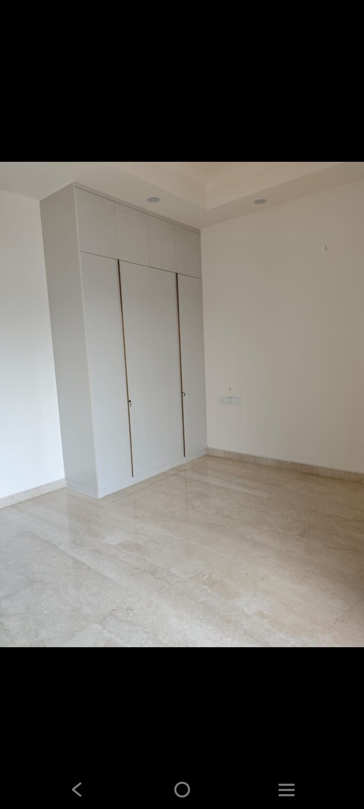 Room, chittaranjan park 3 Bedroom 2200 Sq.Ft. Builder Floor In Chittaranjan Park Delhi 8896661