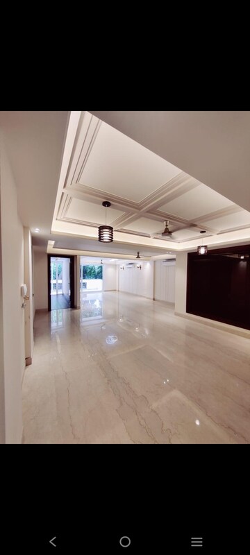 3 BHK Builder Floor For Rent in Chittaranjan Park