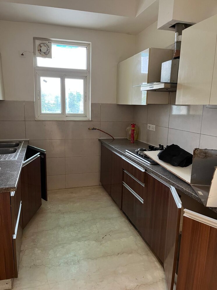 Kitchen, puri-anand-villas-phase-ii 3 Bedroom 1940 Sq.Ft. Apartment In Sector 81 Faridabad 8896647