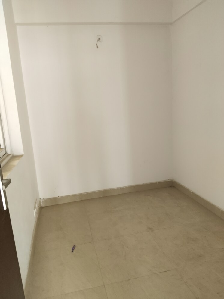 Room, amrapali-leisure-park 2.5 Bedroom 1225 Sq.Ft. Apartment In Amrapali Leisure Valley Greater Noida 8896703