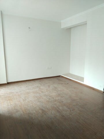 2.5 BHK Apartment For Rent in Amrapali Leisure Park, Amrapali Leisure Valley