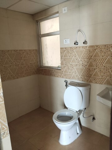 Bathroom in 2.5 BHK Apartment at Amrapali Leisure Park, Amrapali Leisure Valley – for Rent