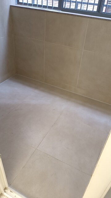 Room in 3 BHK Builder Floor at East Patel Nagar – for Sale