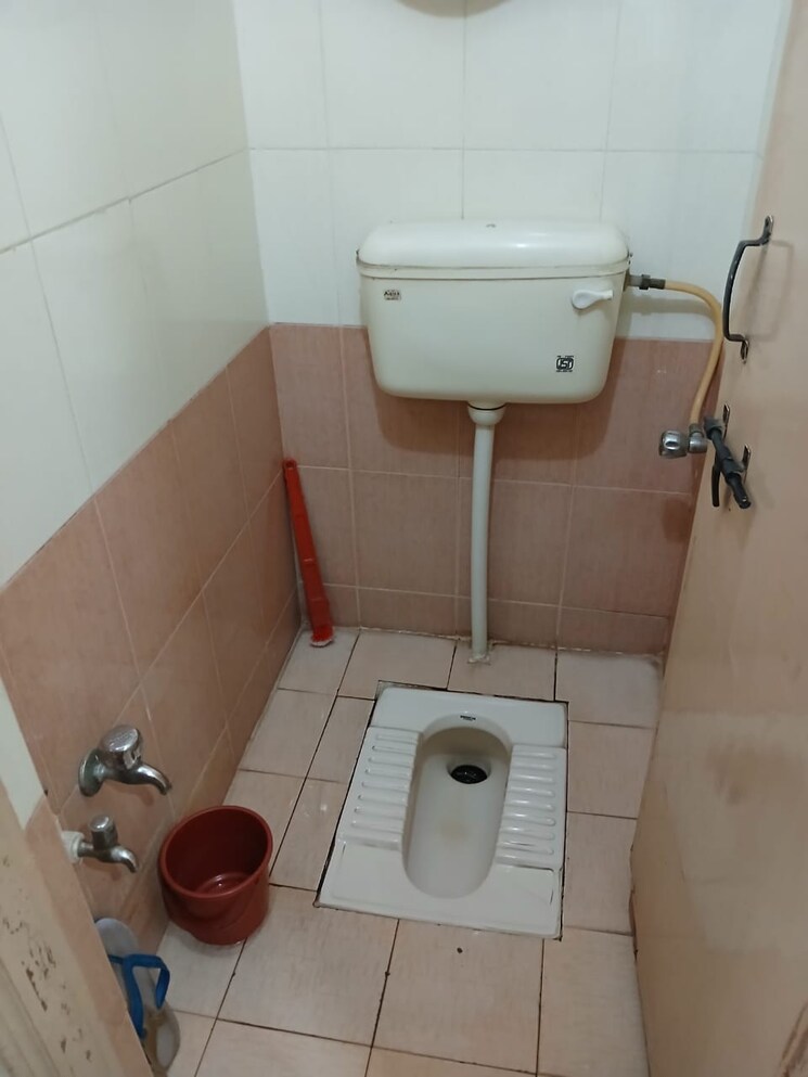 Bathroom, shree-viraj-garden 1 Bedroom 650 Sq.Ft. Apartment In Dhanori Pune 8896709