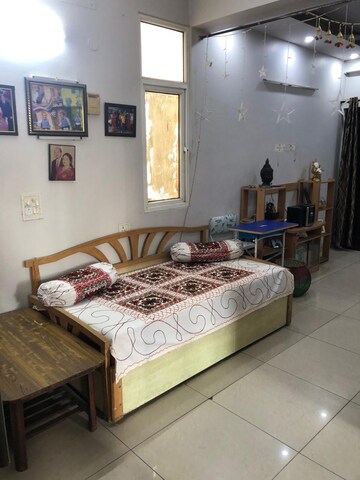 Bedroom in 3.5 BHK Independent House at Rajendra Nagar Sector 3 – for Rent