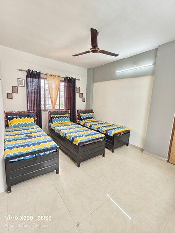Room in  Pg at Santacruz East – for Rent