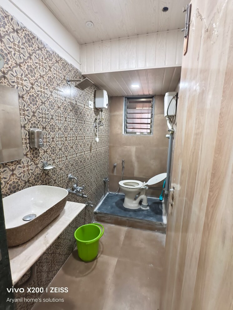 Bathroom, santacruz east Pg For Boys In Santacruz East 8896741