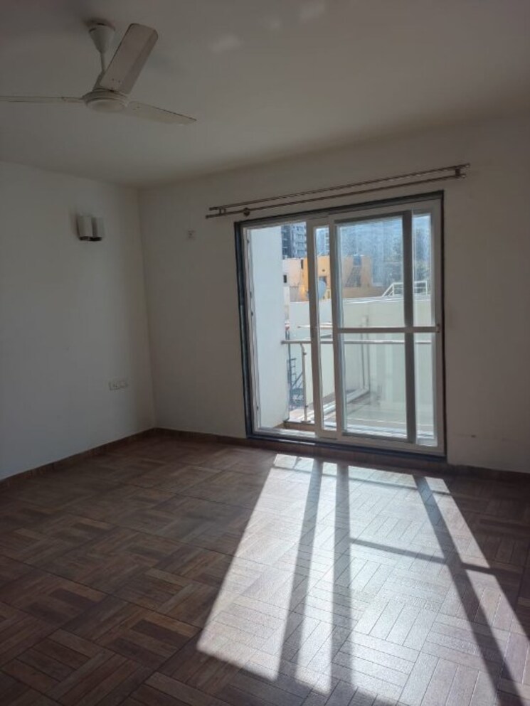 Room, embassy-habitat 4 Bedroom 3427 Sq.Ft. Apartment In Palace Road Bangalore 8896720