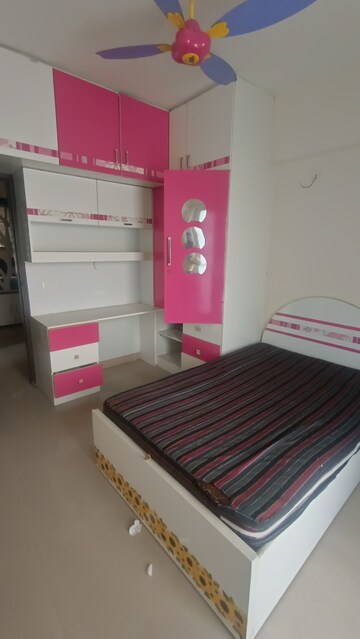 Furnished Amenities in 3 BHK Apartment at Sethi Max Royale, Sector 76 – for Rent