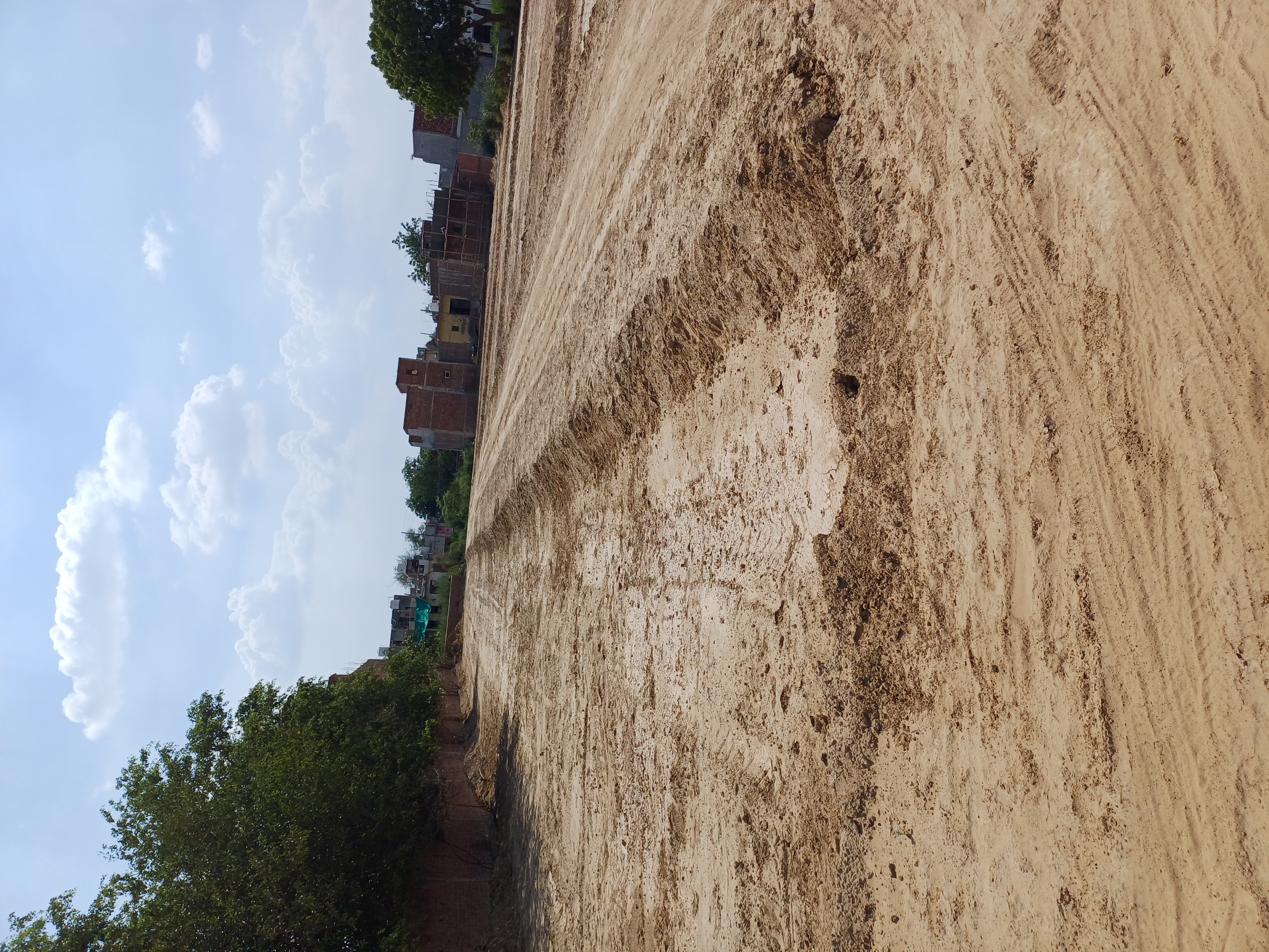 Plot For Sale in Shri Ram Property 