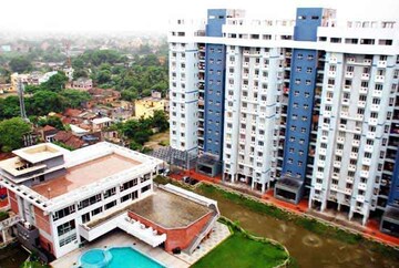 3 BHK Apartment For Sale in South City, Prince Anwar Shah Road