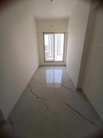 Room in 2 BHK Apartment at Orlem – for Rent