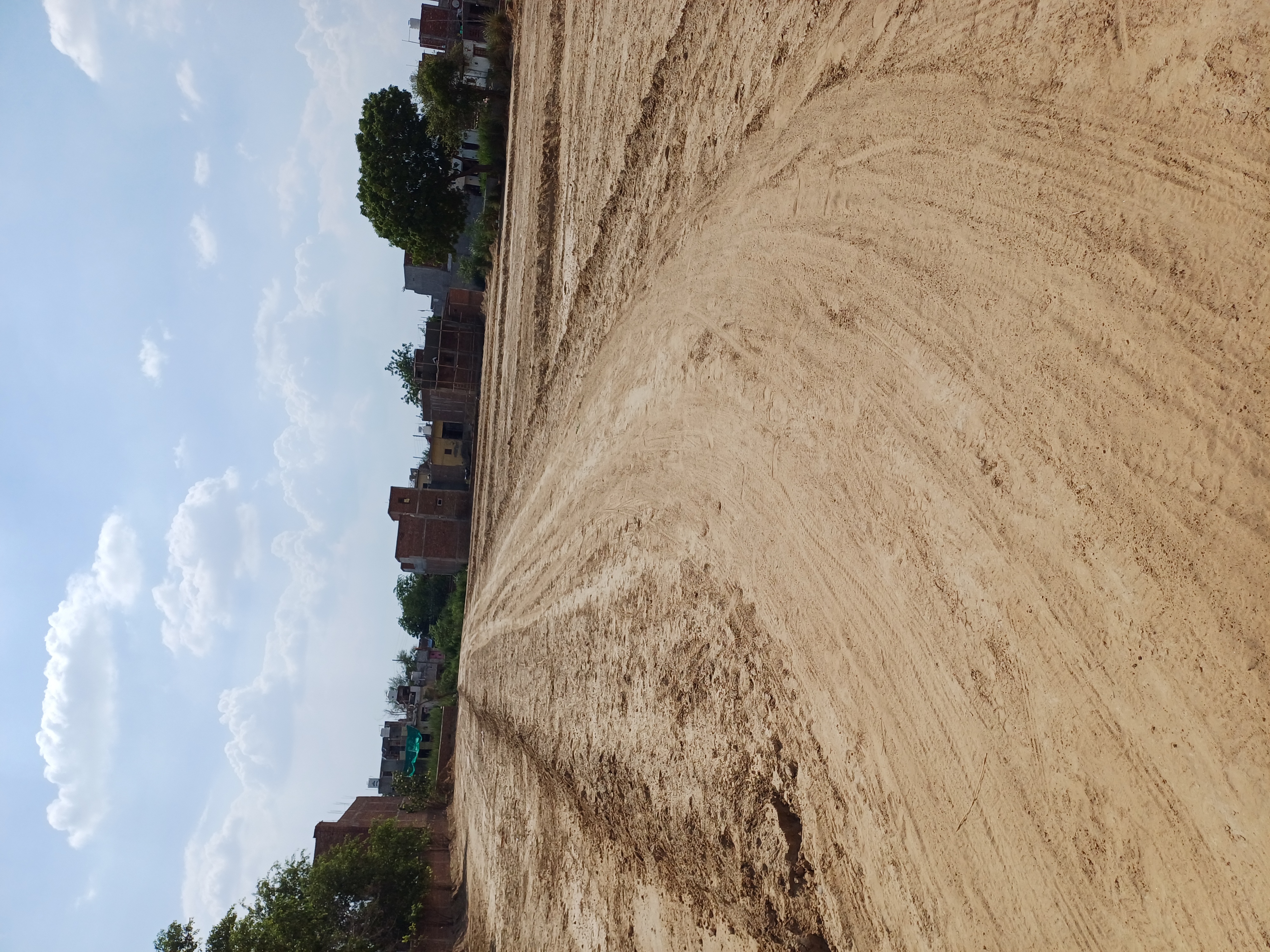 Plot For Sale in Shri Ram Property 