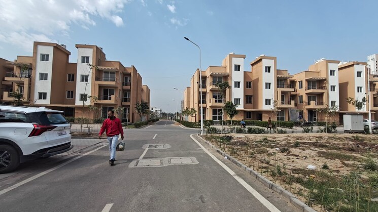 Exterior View, bptp-parkland-pride 4 Bedroom 278 Sq.Yd. Builder Floor In Sector 77 Faridabad 8896832