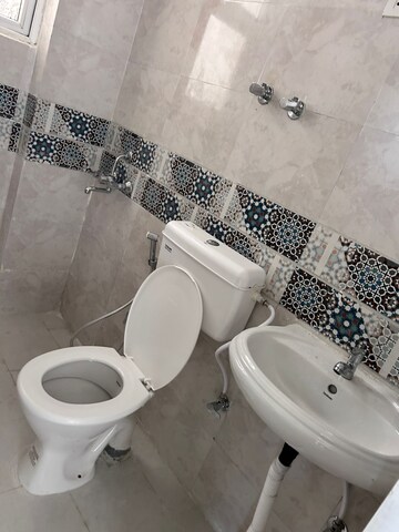 Bathroom in 2 BHK Apartment at Signature Global Prime, Sector 63a – for Rent