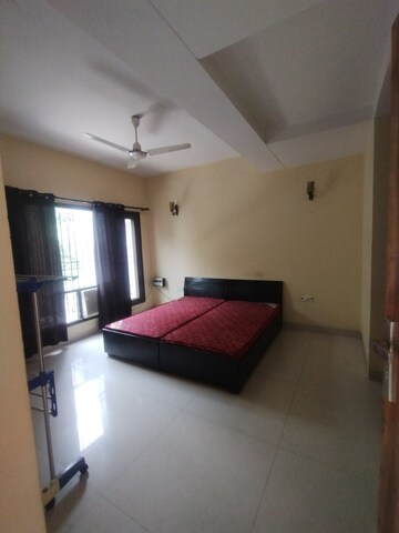 Furnished Amenities in 3 BHK Builder Floor at Ansal Sushant Lok I, Sector 43 – for Rent