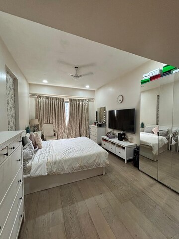 Bedroom in 4 BHK Apartment at Rustomjee Elements, Andheri West – for Rent
