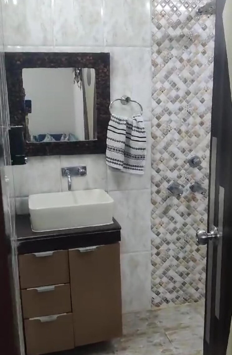 Bathroom, sector 4 6 Bedroom 2800 Sq.Ft. Independent House In Sector 4 Gurgaon 8896899