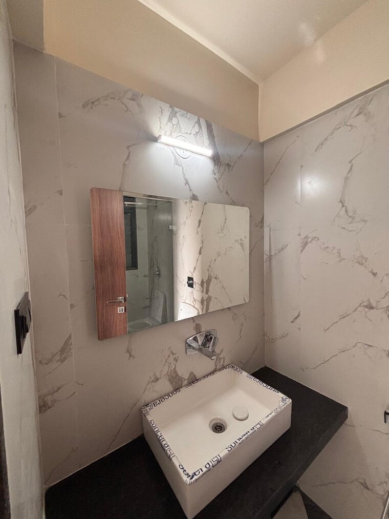 Bathroom, regency-astra 2 Bedroom 830 Sq.Ft. Apartment In Baner Pune 8896922