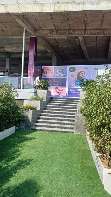 Shop – Exterior View View at SKA Arcadia, Wave City - for Sale