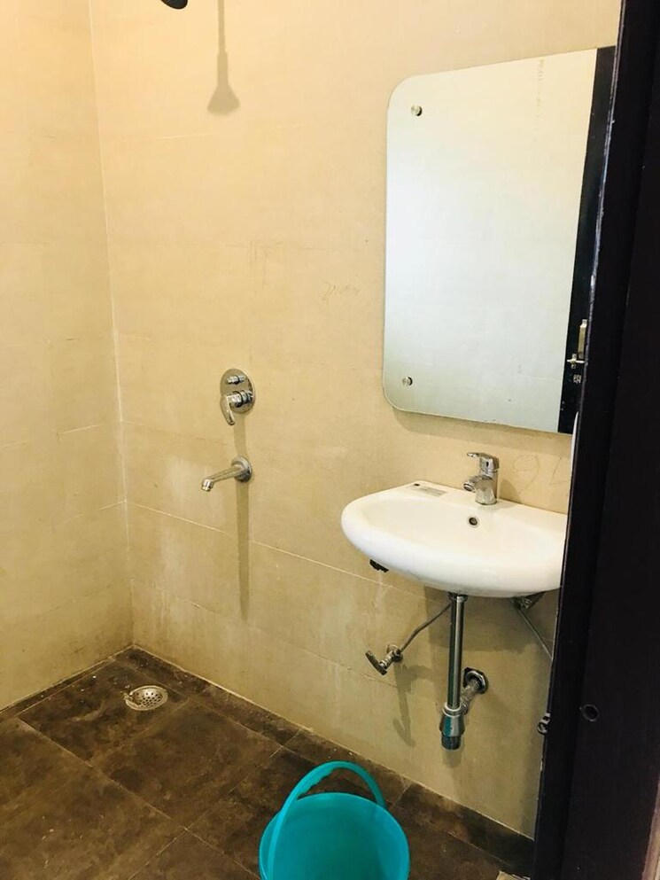 Bathroom, aez-aloha 3 Bedroom 2150 Sq.Ft. Apartment In Sector 57 Gurgaon 8897054