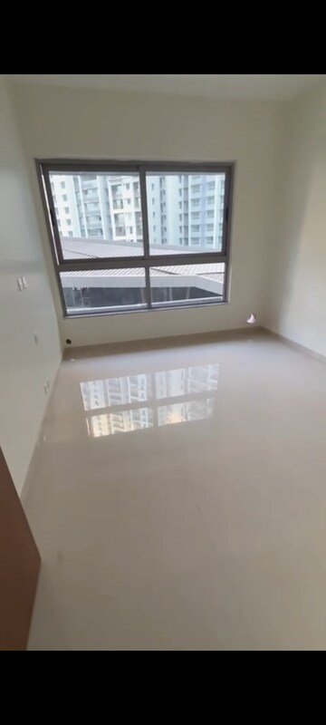 2 BHK Apartment For Rent in Kalpataru Immensa, Kolshet Road