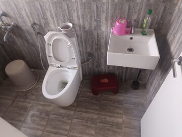 Bathroom in 2.5 BHK Apartment at Icon Homz Iconest 3, Bommasandra – for Rent