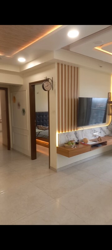 1 BHK Apartment For Rent in Raymond Ten X Habitat, Pokhran Road No Two
