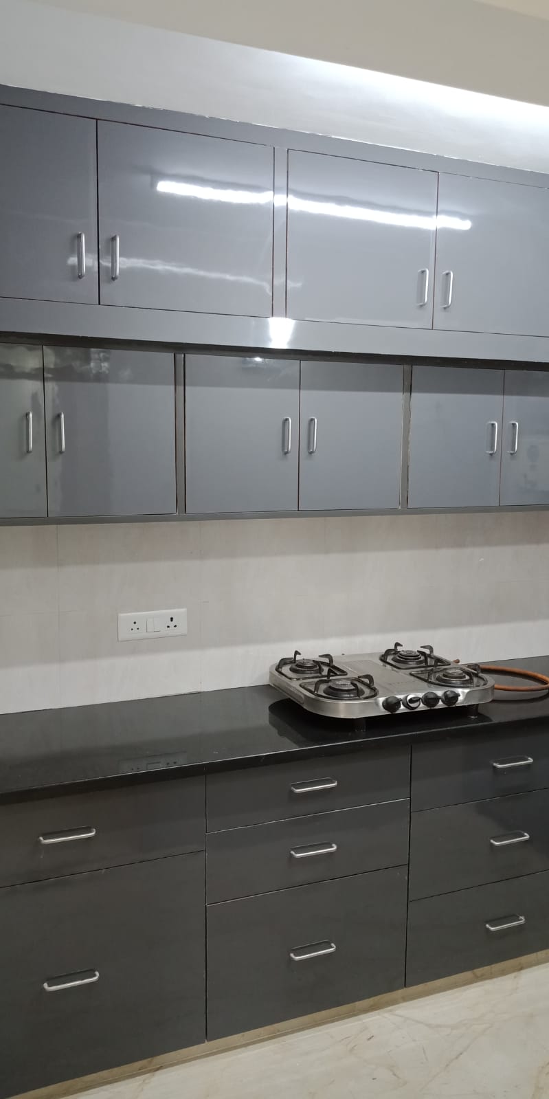 3 BHK + Servant Room Apartment For Rent in K.M. Apartments