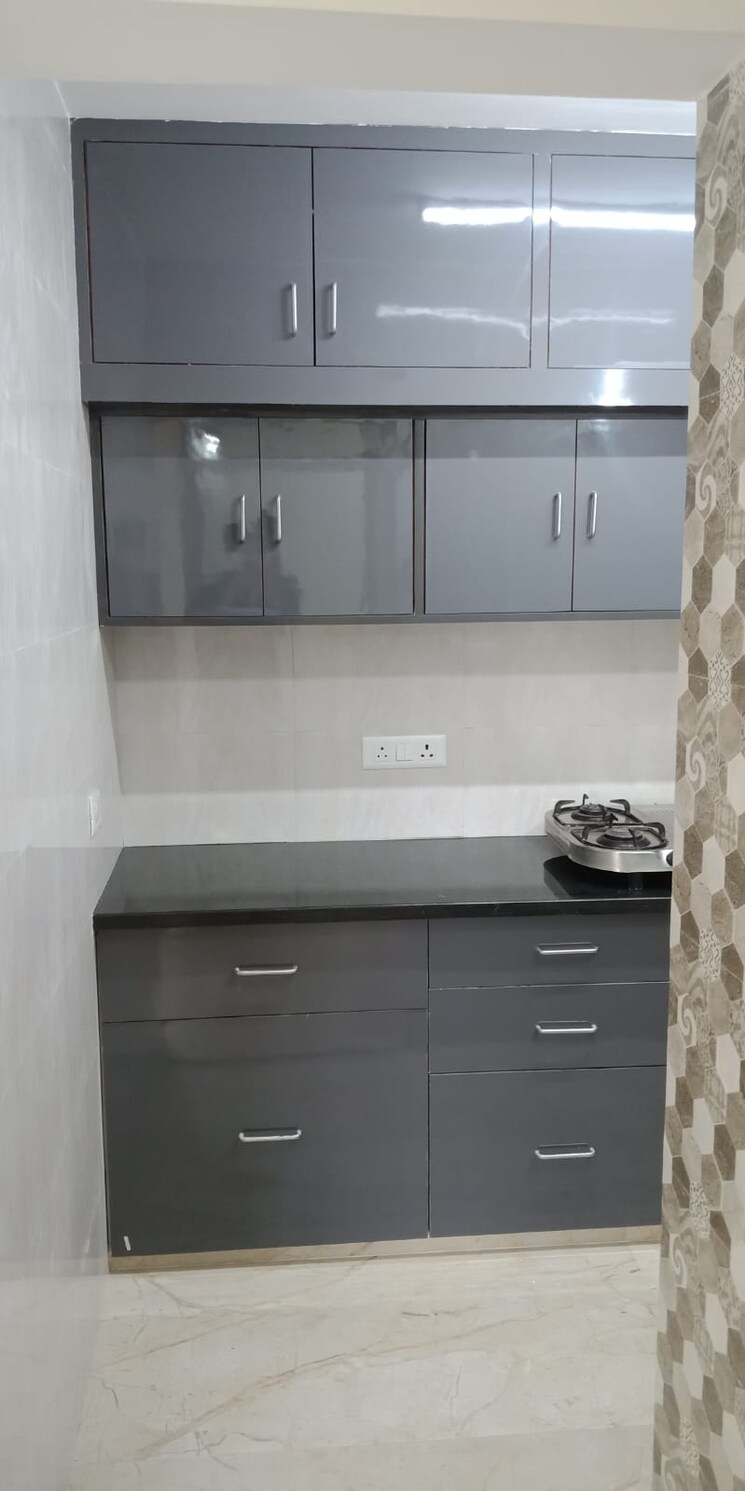 Kitchen, k-m-apartments 3 Bedroom 1800 Sq.Ft. Apartment In Sector 3 Dwarka Delhi 8897096